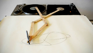 Video: Artist Builds Drawing Bot Out of Hacked Turntables