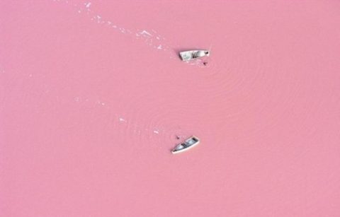 pink-lake-retba-in-senegal-01-634x406.jpg