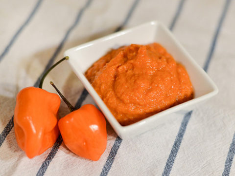 20130226-242402-roasted-carrot-hot-sauce_large.jpg