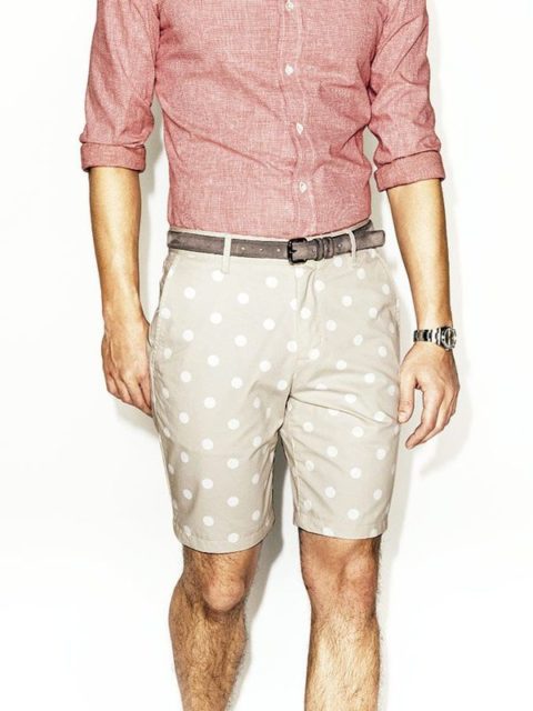 Photo via [http://www.gq.com.mx/galerias/los-mejores-shorts-para-vestir-en-el-verano/1078/image/28655]