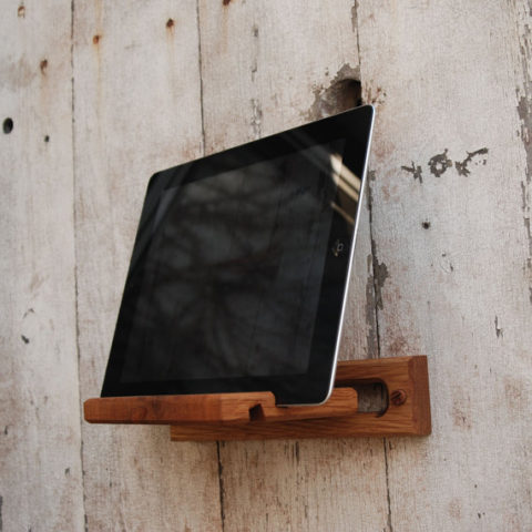 Ipad Easel by PegandAwl