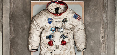 101-Objects-Discovery-Neil-Armstrong-space-suit-631_large.jpg
