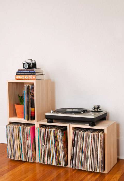 how-to-stacking-storage-crates-vinyl-records-feature-2original.jpg