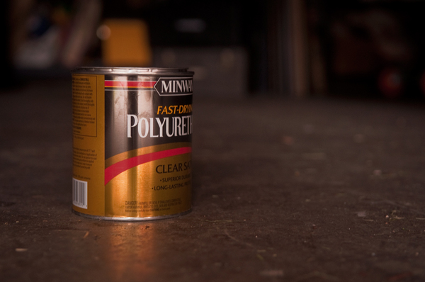 How to Close a Paint Can