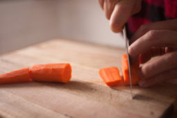 How to: Properly Hold a Chef’s Knife