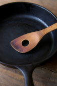 This is a Seriously Good Deal on a High-Quality Cast Iron Skillet