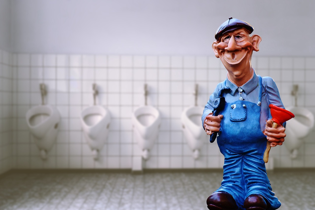 Getting a toilet unclogged doesn't mean it's time for a professional to come in. 