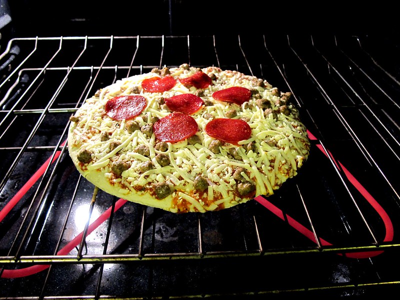 frozen pizza directly on the oven rack