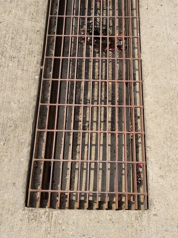 sewer gas grate