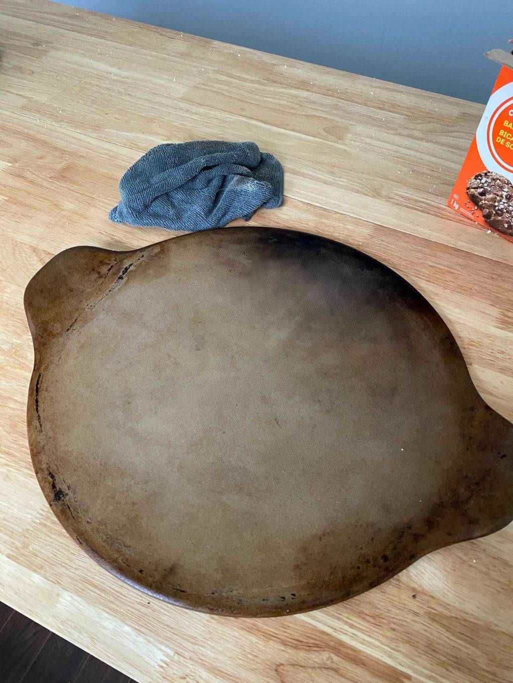 cleaned pizza stone