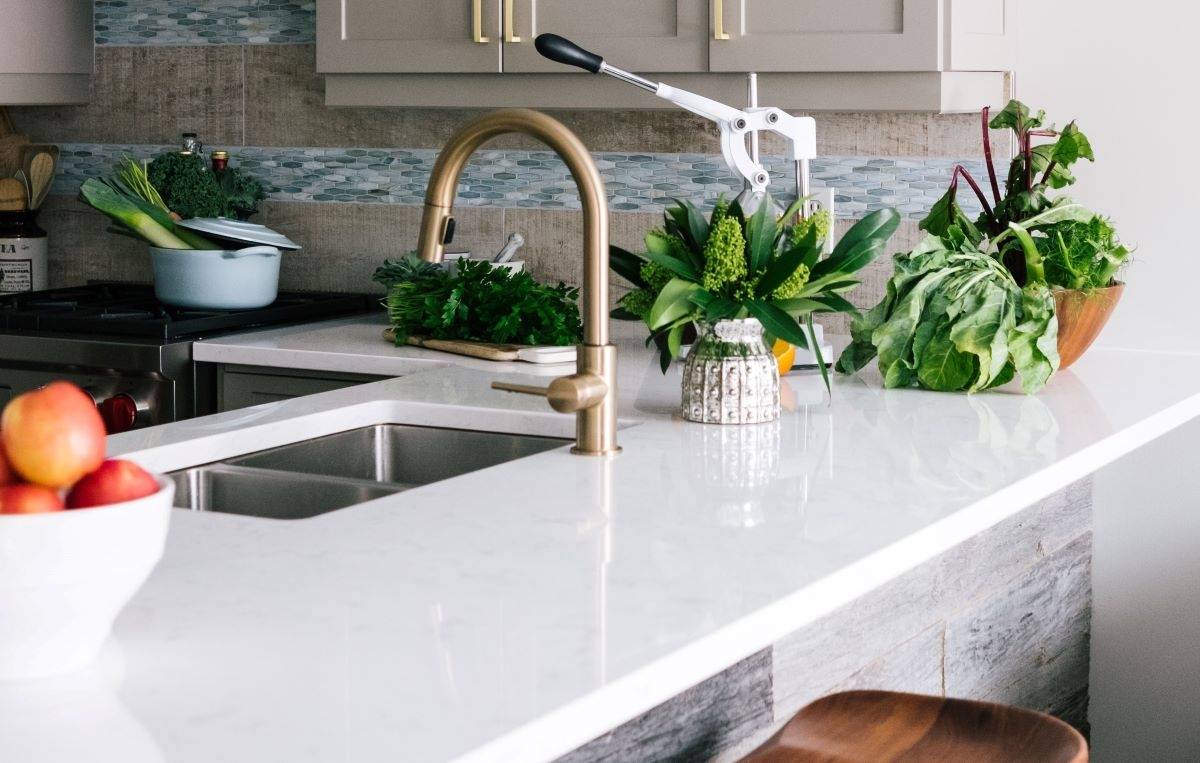 quartz countertop in kitchen