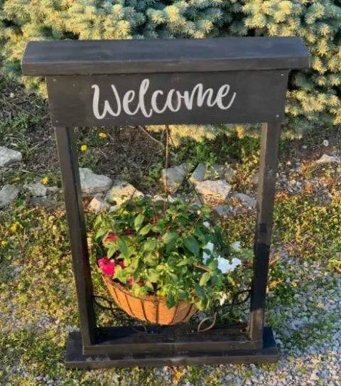 DIY hanging plant stand