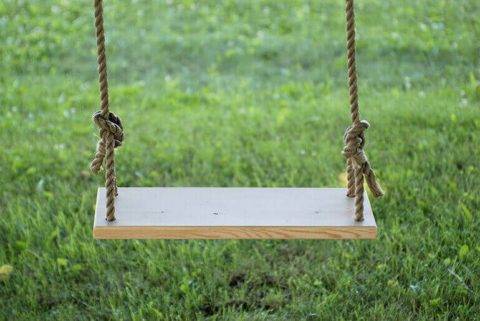 wood tree swing