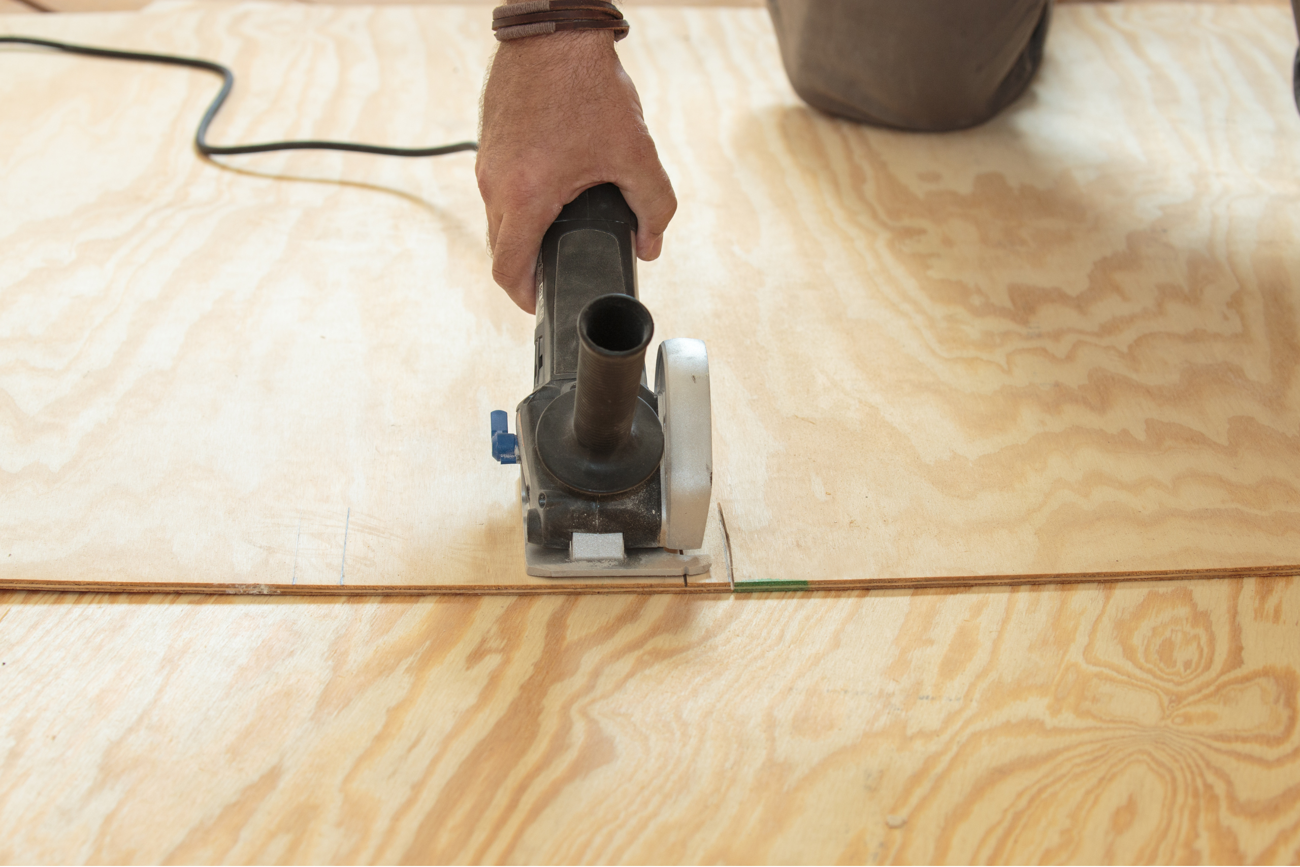 Subfloor plywood