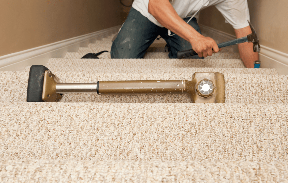 Kneeboard sitting on carpeted stairs