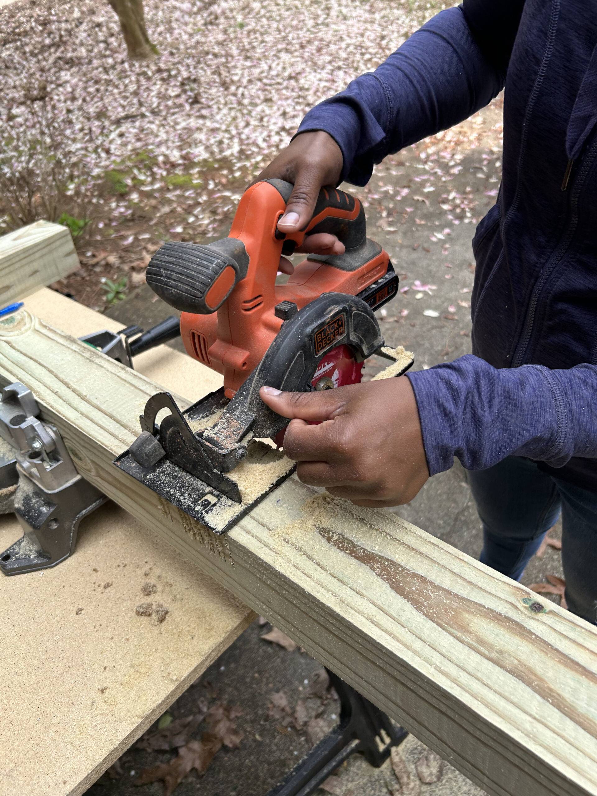 using circular saw on wood post