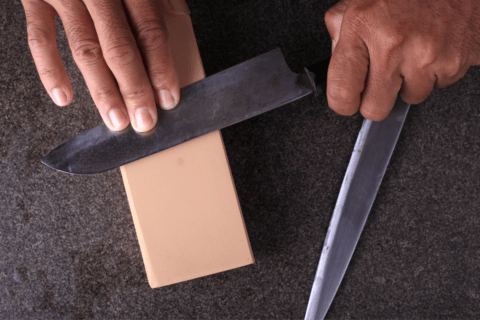 sharpening knife with whetstone