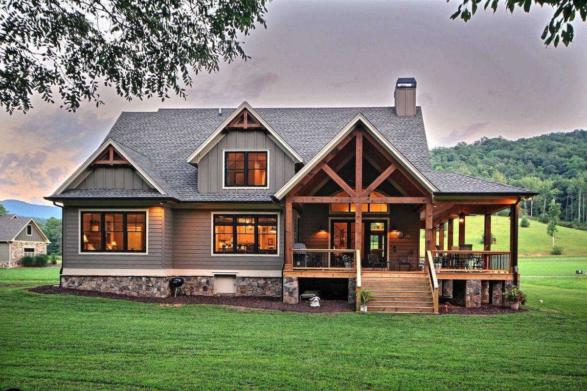 hardie board exterior craftsman style home 