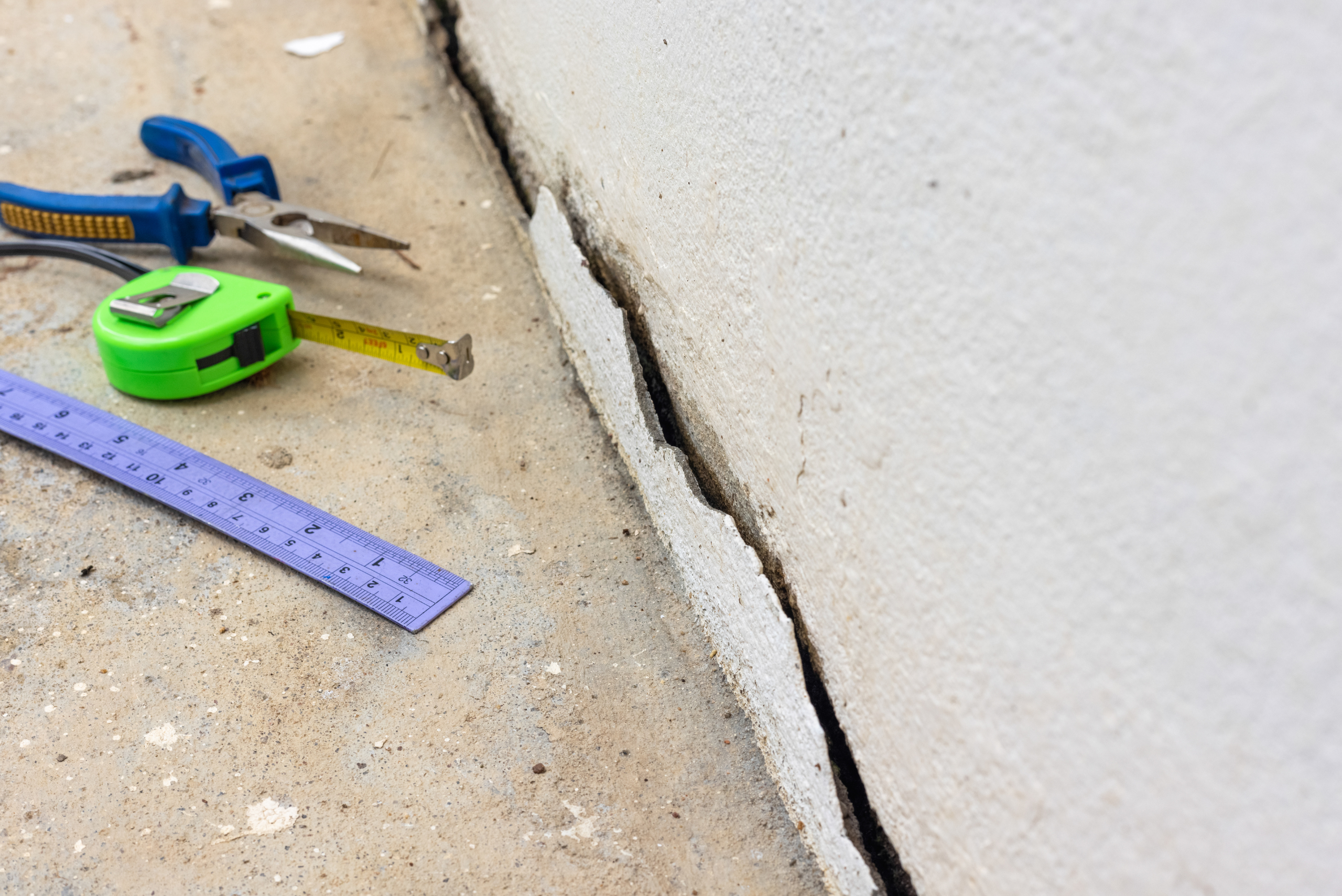 Concrete exterior wall cracking.