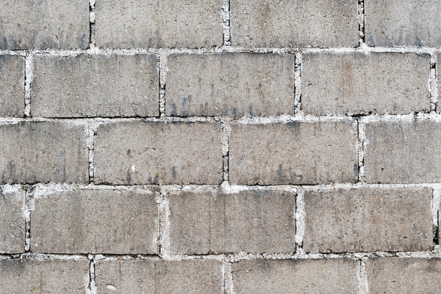 Step-by-Step Guide to Building Your Own Cinder Block Retaining Wall ...