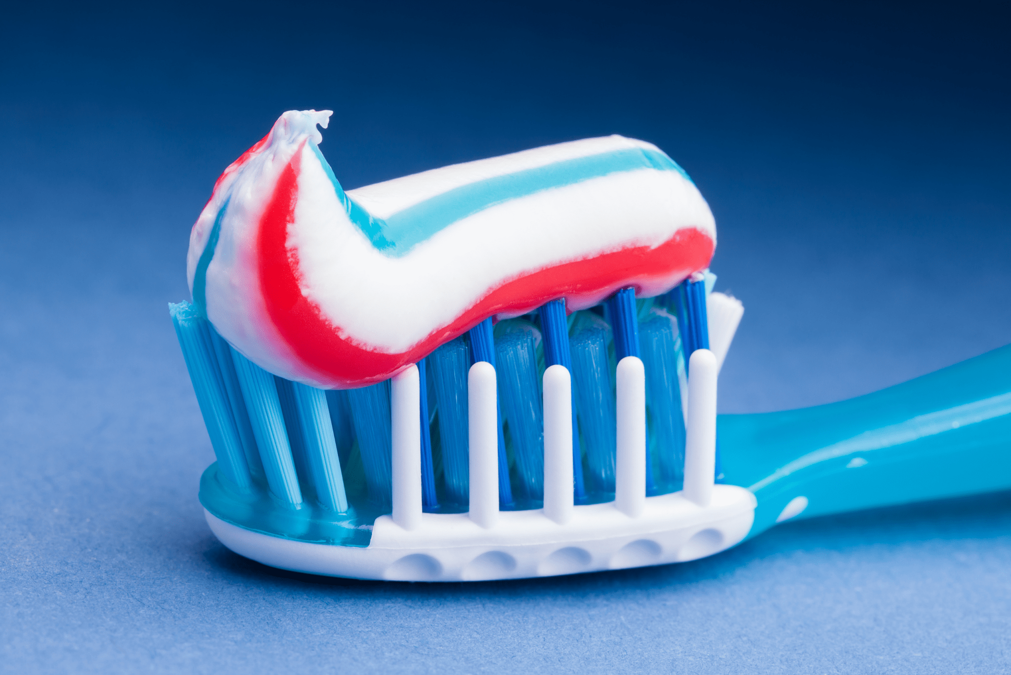 The Hidden Meaning Behind the Colors of Toothpaste Stripes - ManMadeDIY