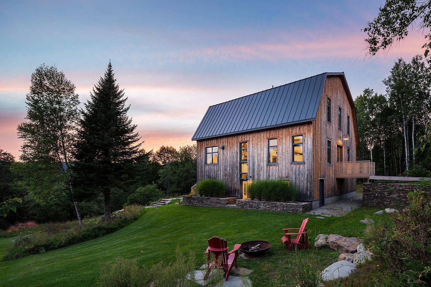 100-Year-Old Barn Turned into a Beautiful Modern Home in Quebec