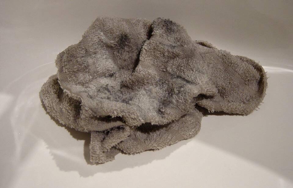 A dirty rag.