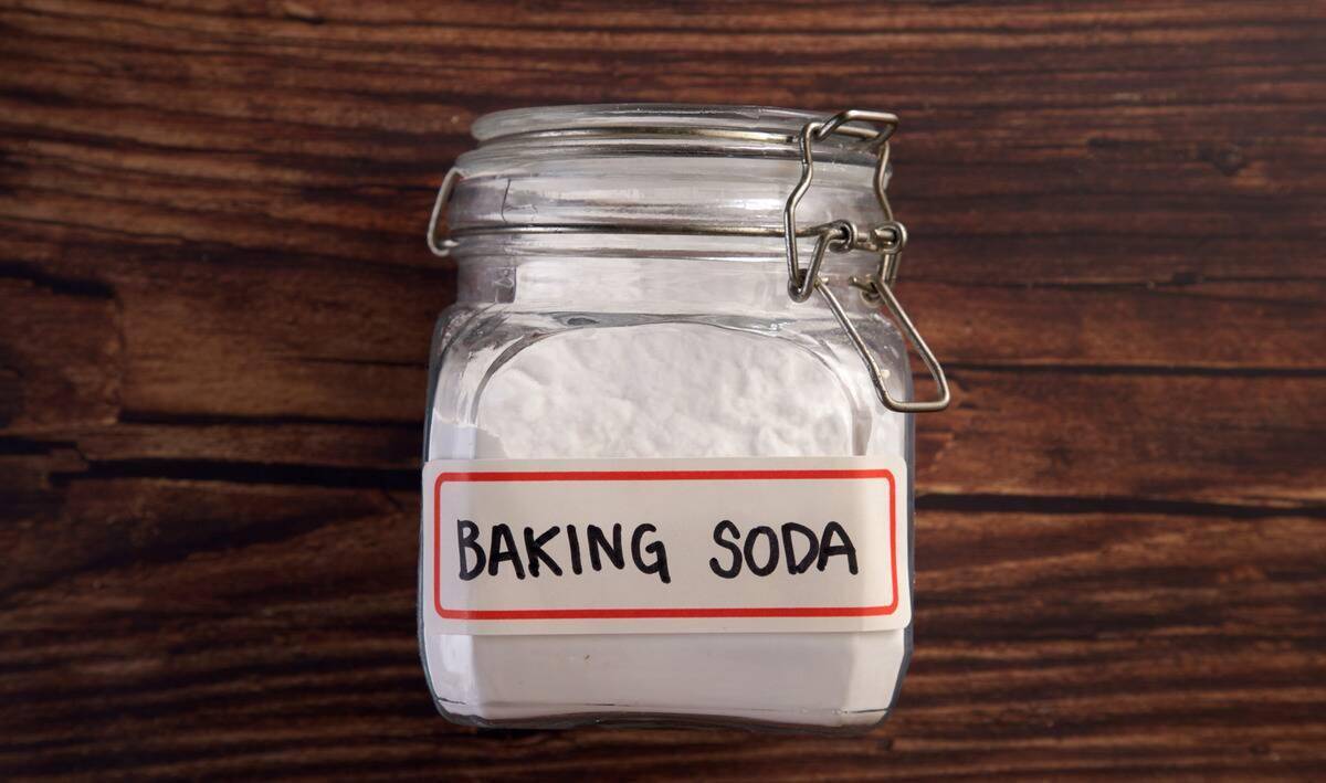 A labeled jar of baking soda.