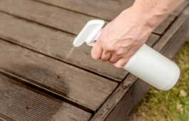 How Spraying Your Patio With Vinegar Helps Keep Spiders Away